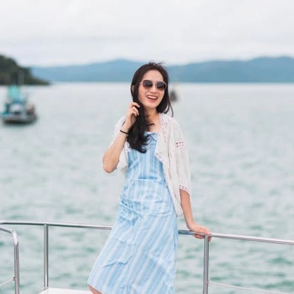 รีวิวคนกลัวเข็ม คุณหมอใจเย็น มือเบา ฉีดเจ็บน้อยมาก The Neat Clinic by Dr. Shin Bangkok